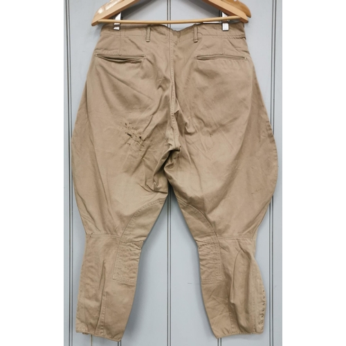 164 - A pair of khaki, WWII Officer's breeches.