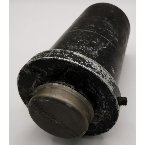 209 - A WWII German inert bomb fuse. Inscribed 'Kappeu Dichtungsring vor Beladen entfernen' (remove cap se... 