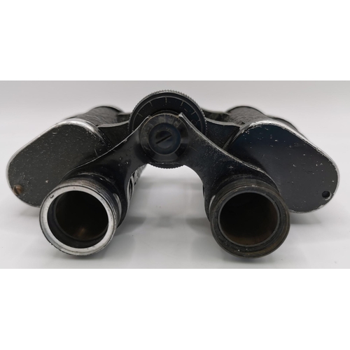 250 - A pair of early 20th century field binoculars, with leather case. Without identifiable maker/marking... 