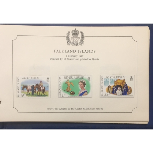 1637 - A complete set of 1977 Queen's silver jubilee stamp collection.