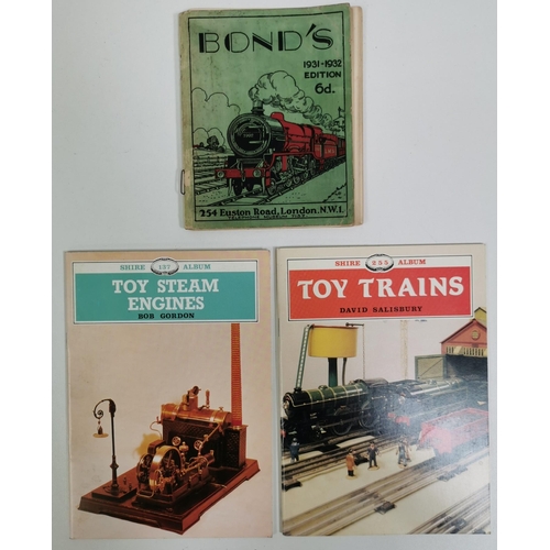 2542 - A collection of fourteen model railway & trains reference books & five booklets. To include 'Early T... 