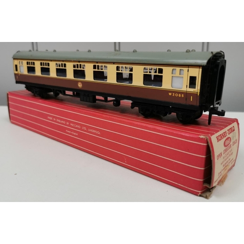 2735 - A collection of four, boxed Hornby-Dublo Coaches. To include Open Corridor Coach 1st Class W.R.; Ope... 