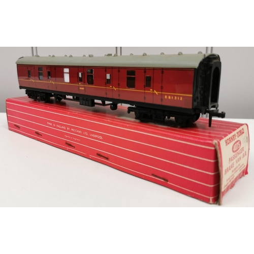 2736 - A collection of five, boxed Hornby-Dublo Coaches. To include Open Corridor Coach 1st Class B.R.; Ope... 