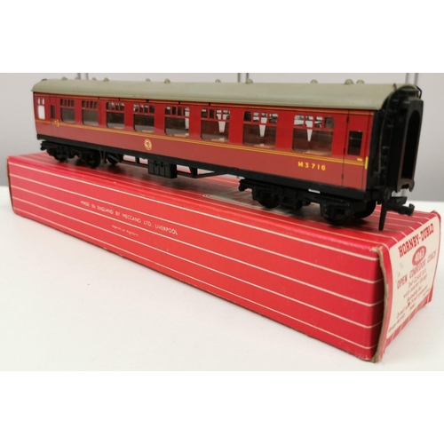 2736 - A collection of five, boxed Hornby-Dublo Coaches. To include Open Corridor Coach 1st Class B.R.; Ope... 