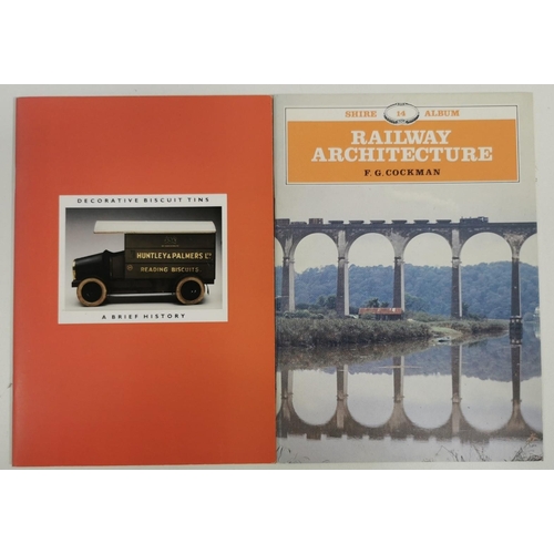 2539 - A selection of books, booklets & magazines, primarily themed around transport & engineering. To incl... 