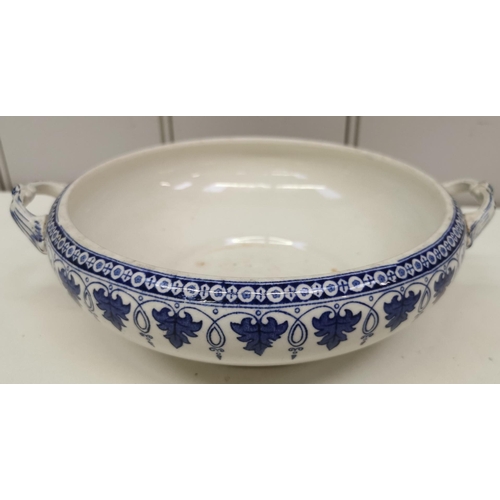 414 - A 'John Tams' blue & white bowl, with intricately patterned handles. Height 8cm, width 25cm.