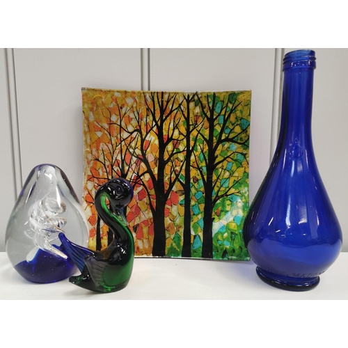 1087 - A mixed lot of vintage coloured glass art. To include a cobalt blue vase, paperweight, swan & decora... 