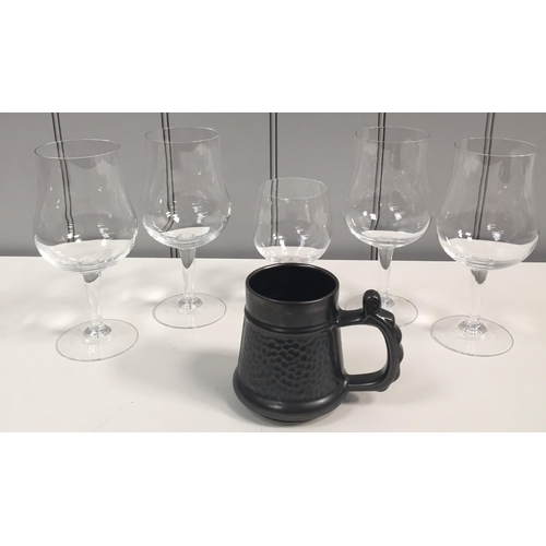 1113 - A set of four wine glasses, another & a 'Prinknash Abbey' tankard.