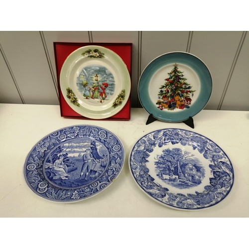 1322 - A selection of four collector's plates. To include Royal Worcester Spode 'Palissy' & 'The Spode Blue... 