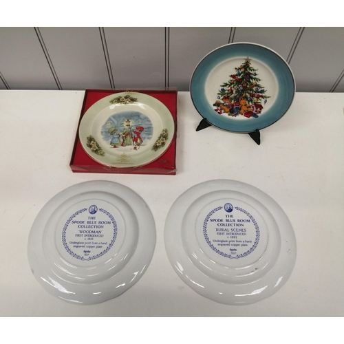 1322 - A selection of four collector's plates. To include Royal Worcester Spode 'Palissy' & 'The Spode Blue... 