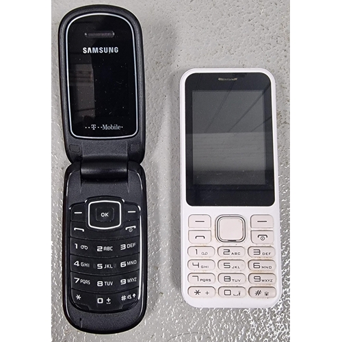 1560 - Two older mobile phones. To include a 'Samsung GT-E1150' flip-phone & a 'IMO - Dash'. Untested.