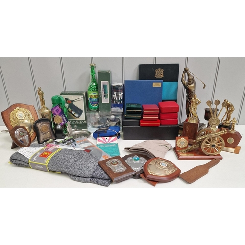 1538 - A large collection of sporting trophies & equipment. Mostly golf-related.