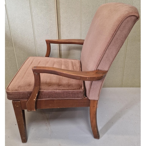46 - A vintage, upholstered oak-framed armchair. Dimensions(cm) H80(40 to seat), W62, D68.