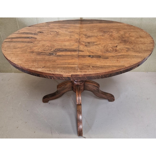 47 - A Victorian, Walnut breakfast table on a pedestal base. Non-tilting design. Dimensions(cm) H73, W110... 