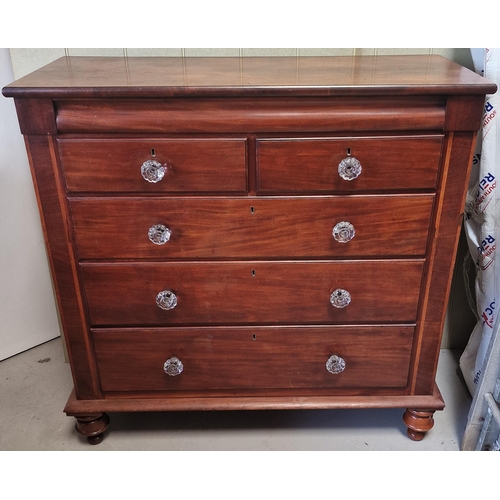 97 - An impressive Victorian mahogany chest of drawers. Two over three graduated drawers, with a secret d... 