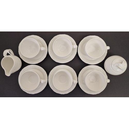 239 - A good quality tea set, by 'Villeroy & Boch'. To include six cups & saucers, sugar bowl & milk jug.