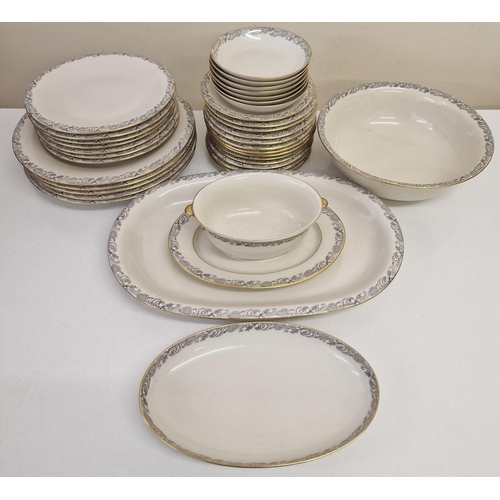 301 - A good quality. mid-century dinner service. by 'Hohenberg'.