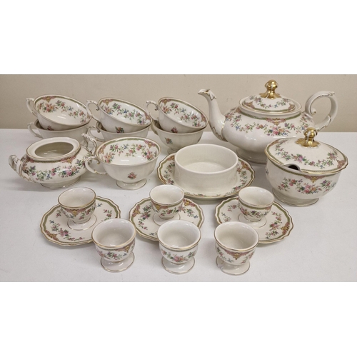 302 - A mid-century, 32-piece breakfast/tea service, by Krautheim (German).