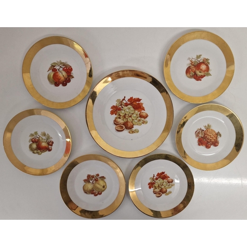 308 - A collection of 36 pieces of mixed vintage tableware. To include Royal Worcester, Wedgwood, Derby, e... 