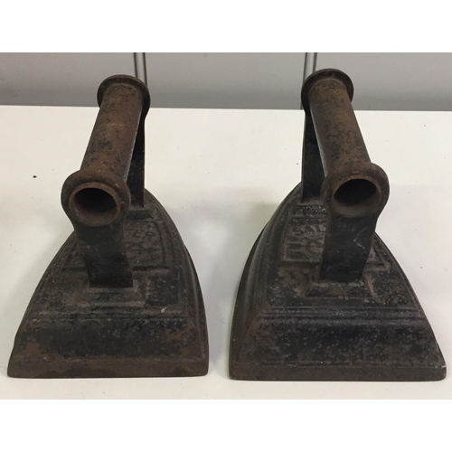 398 - A pair of antique 'Salter' flat irons. Sizes 6 & 7. Dimensions (cm) H12/12, W16/15. D11/10.