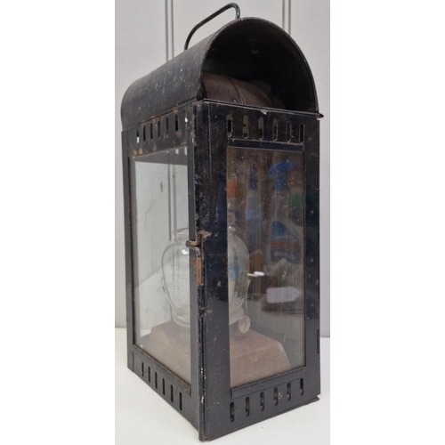 431 - A vintage railwayman's lantern. Dimensions(cm) H38, W19, D13.