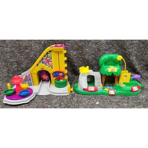 773 - A Fisher Price Little People Zoo/Funfair set, with some accessories.