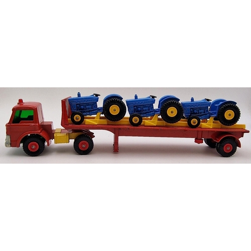 866 - An original, boxed 'Matchbox - Ford Unit with Trailer & Tractors', model no. K-20.