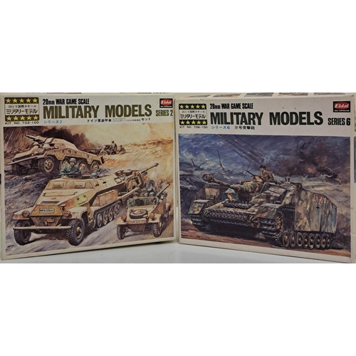 885 - A rare pair of unmade Eidai Corporation 20mm War Game Scale military model kits. Series 2 & Series 6... 