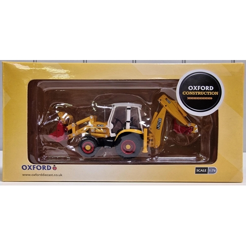 3829 - A collection of three boxed/as new, 1:76 scale Oxford Diecast construction model vehicles.