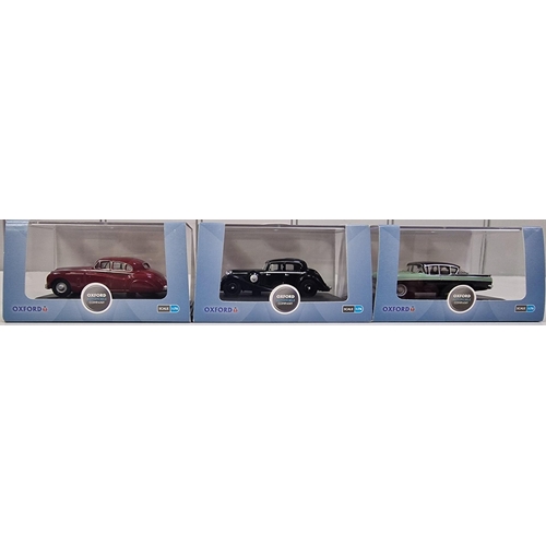 3830 - A collection of eleven boxed/as new, 1:76 scale Oxford Diecast model vehicles.