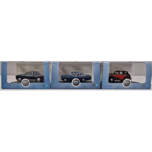 3830 - A collection of eleven boxed/as new, 1:76 scale Oxford Diecast model vehicles.