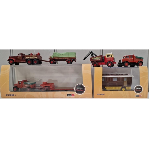 3834 - A collection of two boxed/as new, 1:76 scale Oxford Diecast showtime model vehicles, together with a... 