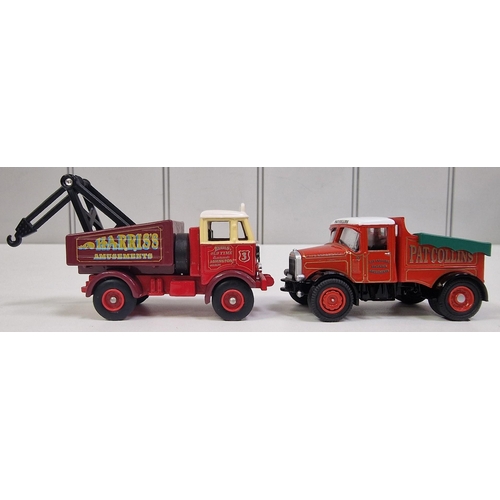 3834 - A collection of two boxed/as new, 1:76 scale Oxford Diecast showtime model vehicles, together with a... 