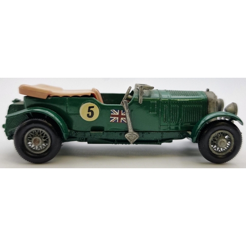 3852 - An early boxed, Matchbox Models of Yesteryear 1929 4.5 Litre Bentley, in British racing green. Model... 