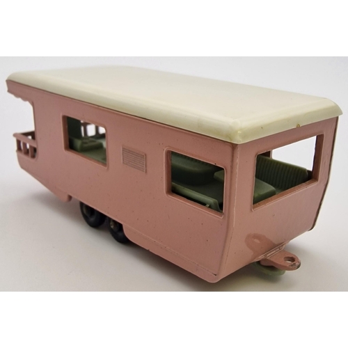 3853 - An original, boxed Lesney Matchbox Trailer Caravan, in pink, from mid 1960's. Model no.23.