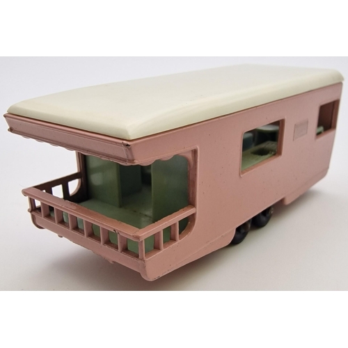 3853 - An original, boxed Lesney Matchbox Trailer Caravan, in pink, from mid 1960's. Model no.23.