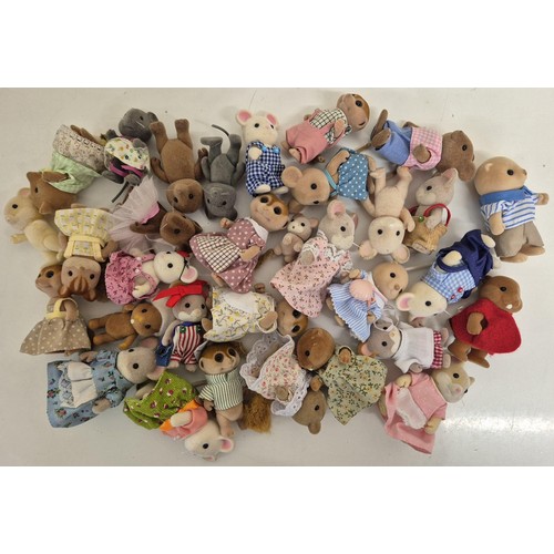 4445 - A collection of approximately 30 unboxed Sylvanian Family rodent figures.