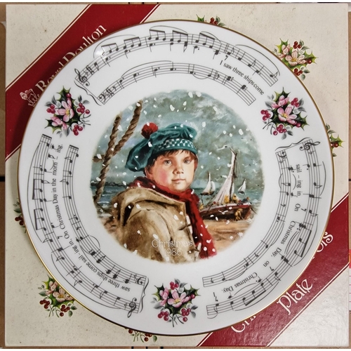 5043 - A collection of eight, boxed Danbury Mint 'Little Companions' display plates, together with a Royal ... 