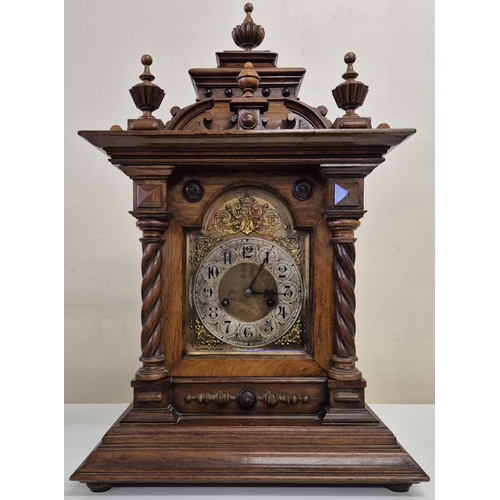 5058 - An imposing 19th century German 'Wurttemberg' 14-day, oak mantle clock. Complete with key. Tested & ... 