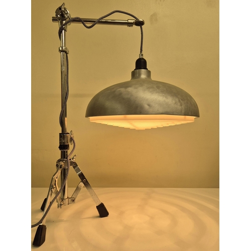 5137 - A retro pendant lamp. Fully adjustable, with chrome stand and tripod legs. PAT test pass & functiona... 