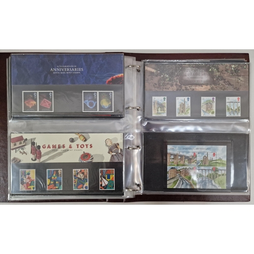 5114 - A huge collection of Royal Mail presentation packs, stored in eight good quality binders. Approximat... 