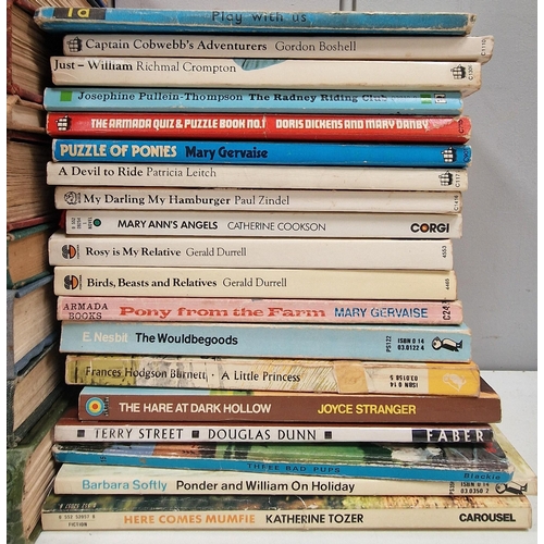 5135 - A collection of approx. 48 vintage children's books.