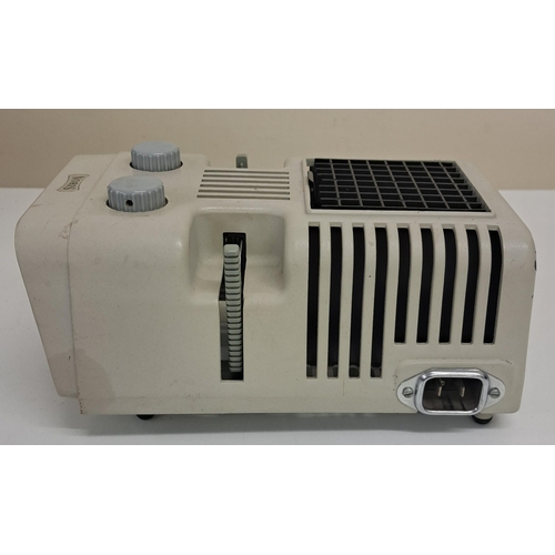 5214 - A Noris 150-A slide projector & case. Untested. No power lead present.