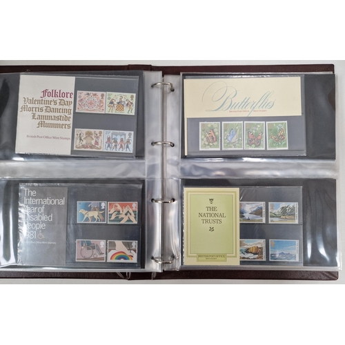 5114 - A huge collection of Royal Mail presentation packs, stored in eight good quality binders. Approximat... 