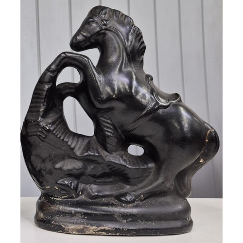 5177 - A duo of ornamental horse figures. Respective dimensions(cm) H25/12, W8/16, D21/10.