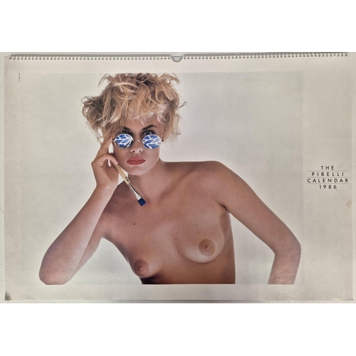 4824 - A 1986 Pirelli calendar, with original packaging. Appears as new. Dimensions(cm) 42 x 60.