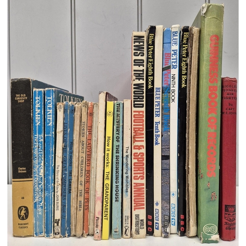 4943 - A collection of vintage books & annuals. To include classics, children's publications, Blue Peter an... 