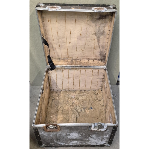 4959 - A mixed lot of storage boxes/cases. To include  a wheeled flight/instrument case, metal trunk & wood... 