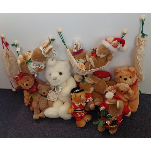 5965 - A collection of 11 Christmas soft toys, some with hammocks.