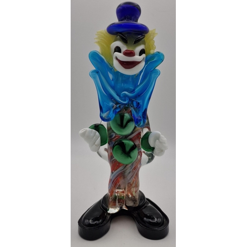 5966 - A pair of vintage Murano clowns. Dimensions(cm) H19.5/20, W9.5/7.5, D7.5/6.